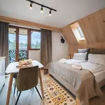 Jaszczurowka 33 Wellness&spa 아파트호텔 4*