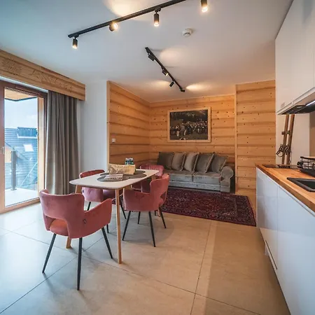 アパートホテル Jaszczurowka 33 Wellness&spa 4*