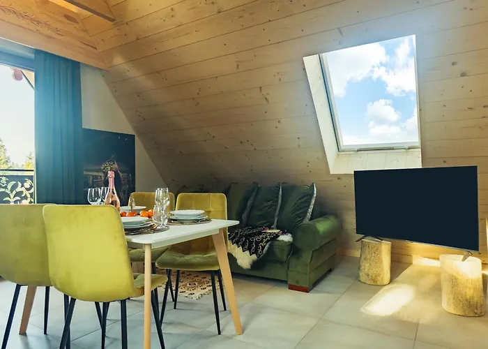 Jaszczurowka 33 & 3*