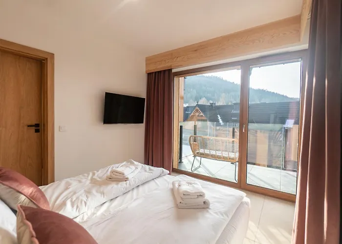 Jaszczurowka 33 & Apartmanhotel